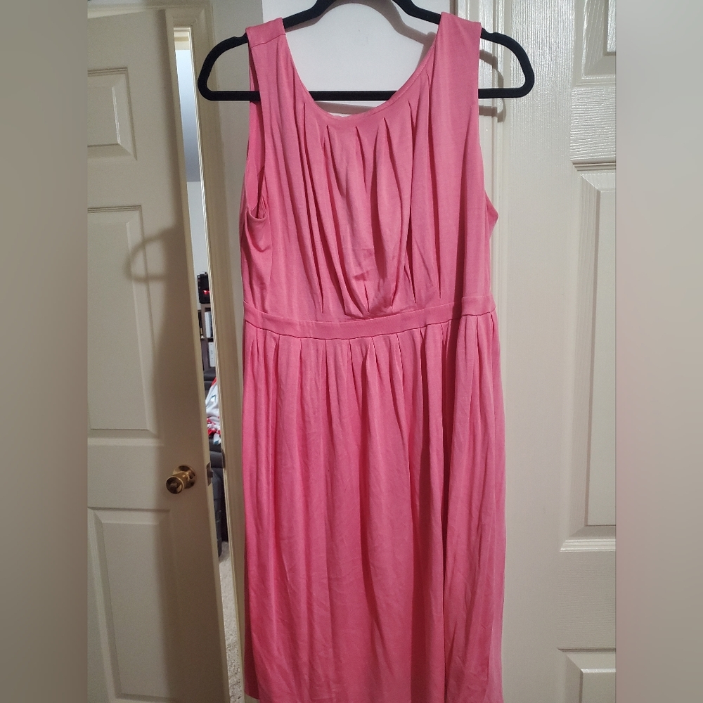 Banana Republic Kaly Pleat Dress in Coral
